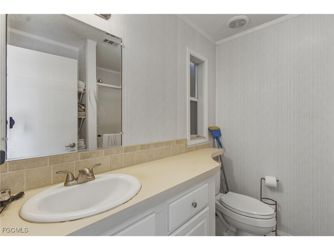 3904 Dewberry Lane Saint James City FL 33956 2025025799 image27