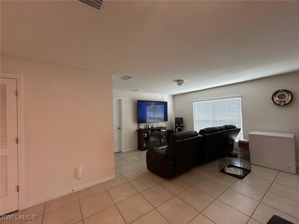 3904 NE 8th Place Cape Coral FL 33909 225058421 image8