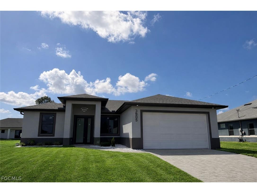 3905 11th Street SW Lehigh Acres FL 33976 2025026316 image1