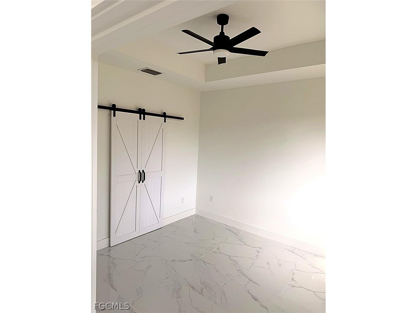 3905 11th Street SW Lehigh Acres FL 33976 2025026316 image9