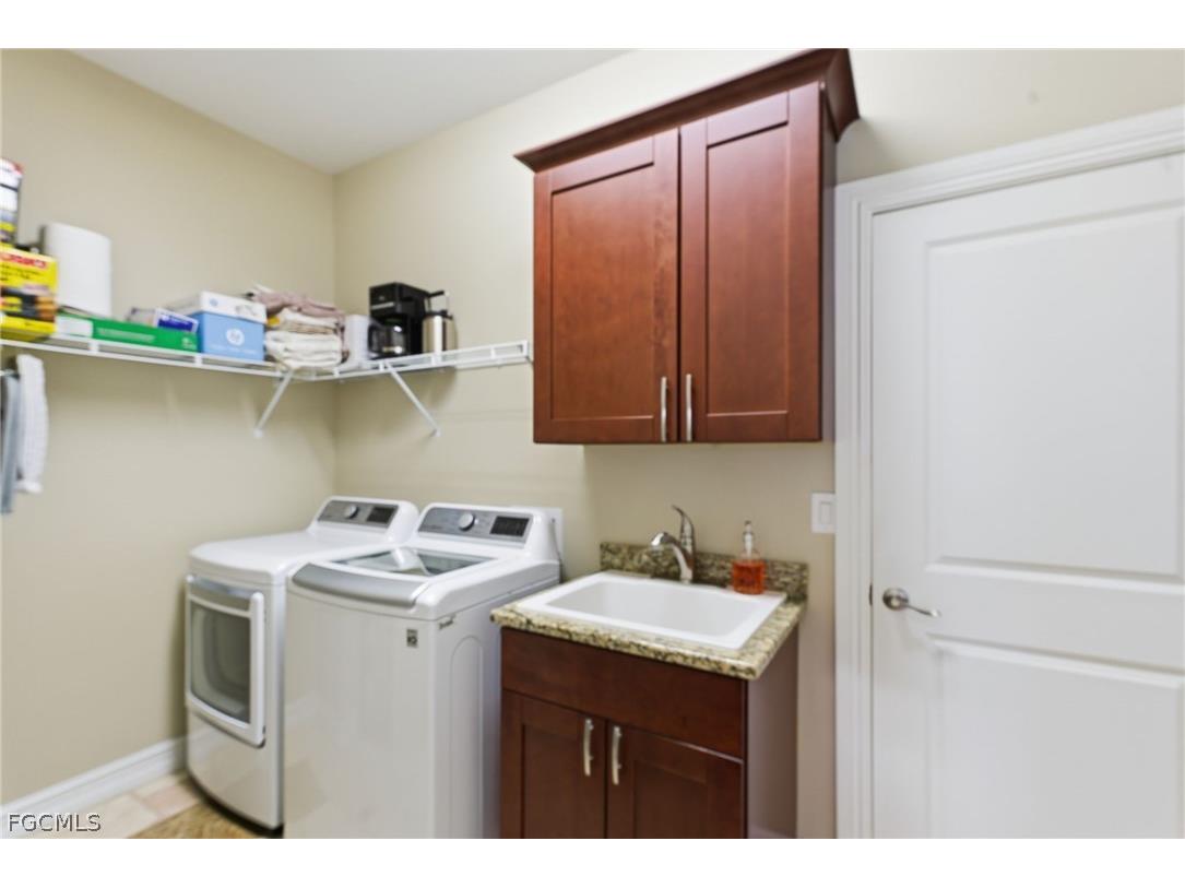 3905 Agualinda Boulevard Cape Coral FL 33914 2026008881 image24