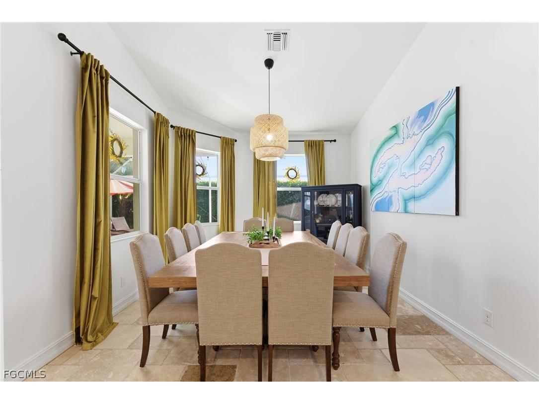 3905 Agualinda Boulevard Cape Coral FL 33914 2026008881 image9