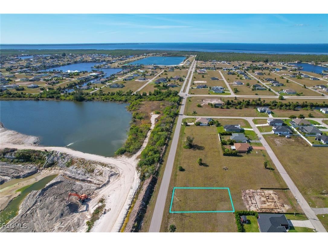 3905 Caloosa Parkway N Cape Coral FL 33993 2025025336 image2