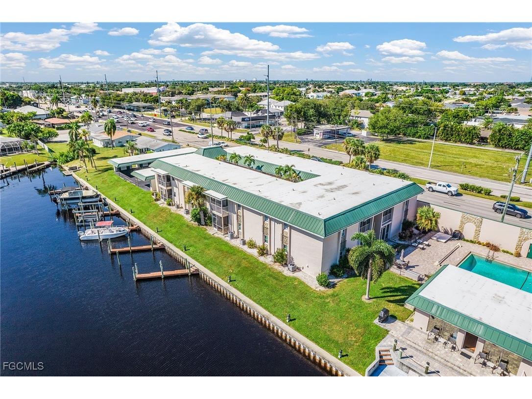 3905 Del Prado Boulevard S #101 Cape Coral FL 33904 2025013171 image1