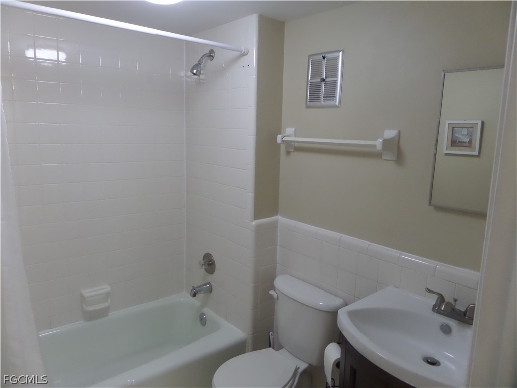 3905 Del Prado Boulevard S #D201 Cape Coral FL 33904 2026013076 image19