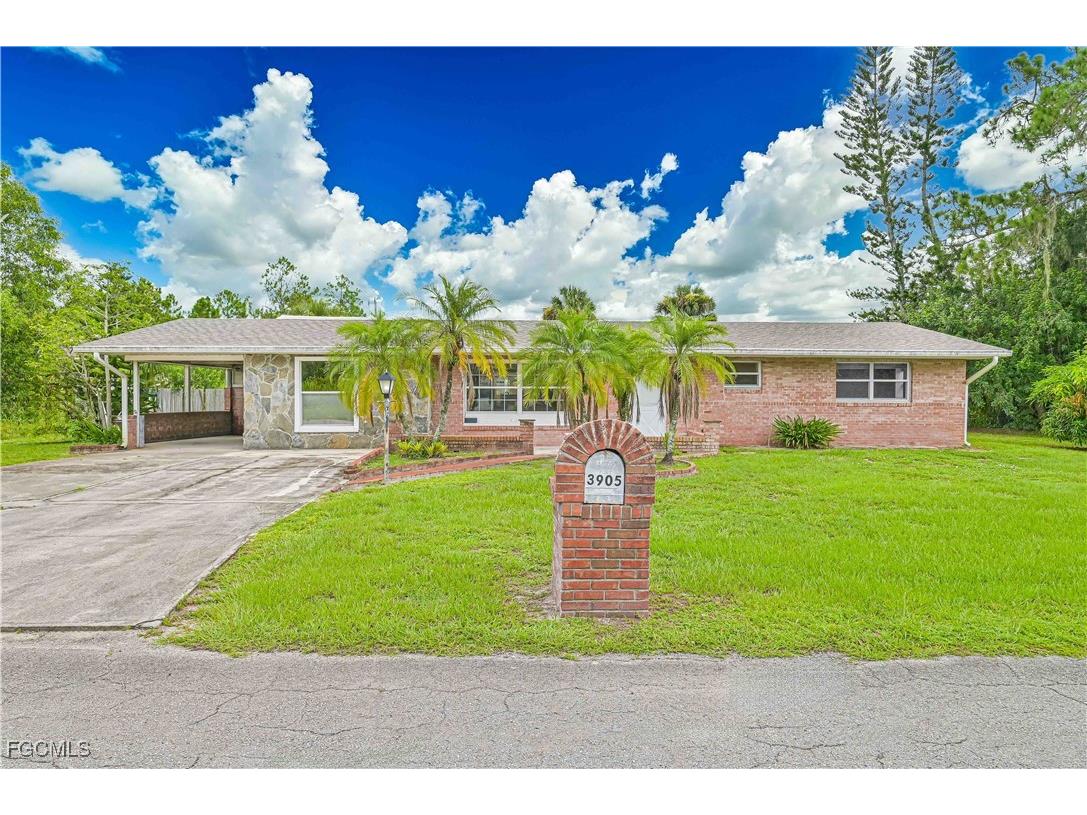 3905 E 3rd Street Lehigh Acres FL 33936 2025007834 image1