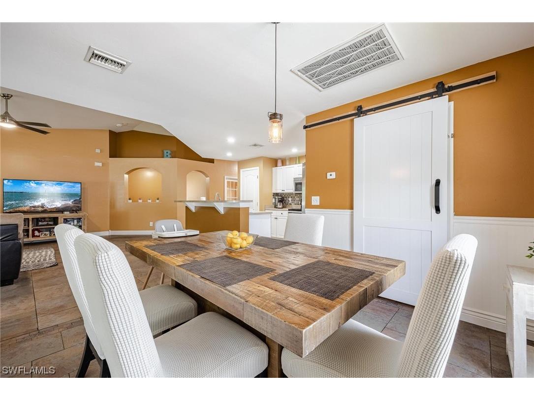 3905 NW 46th Street Cape Coral FL 33993 223043699 image1