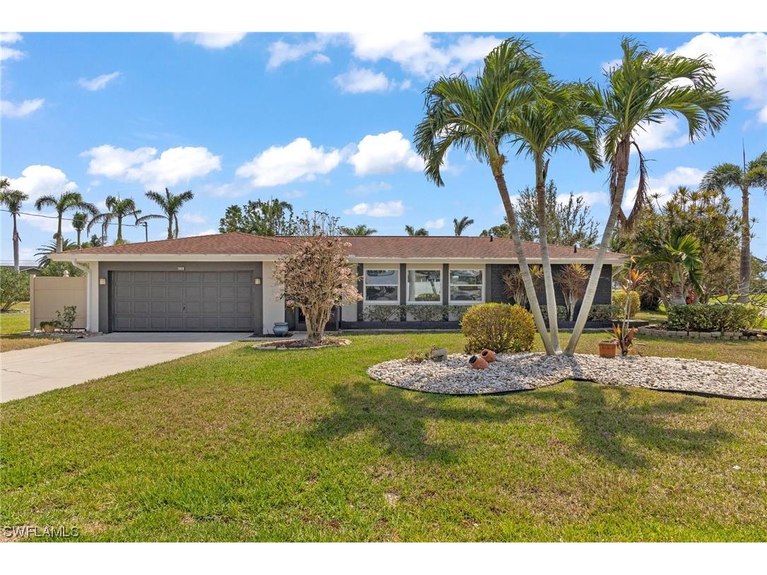 3905 SE 20th Place Cape Coral FL 33904 223017919 image1