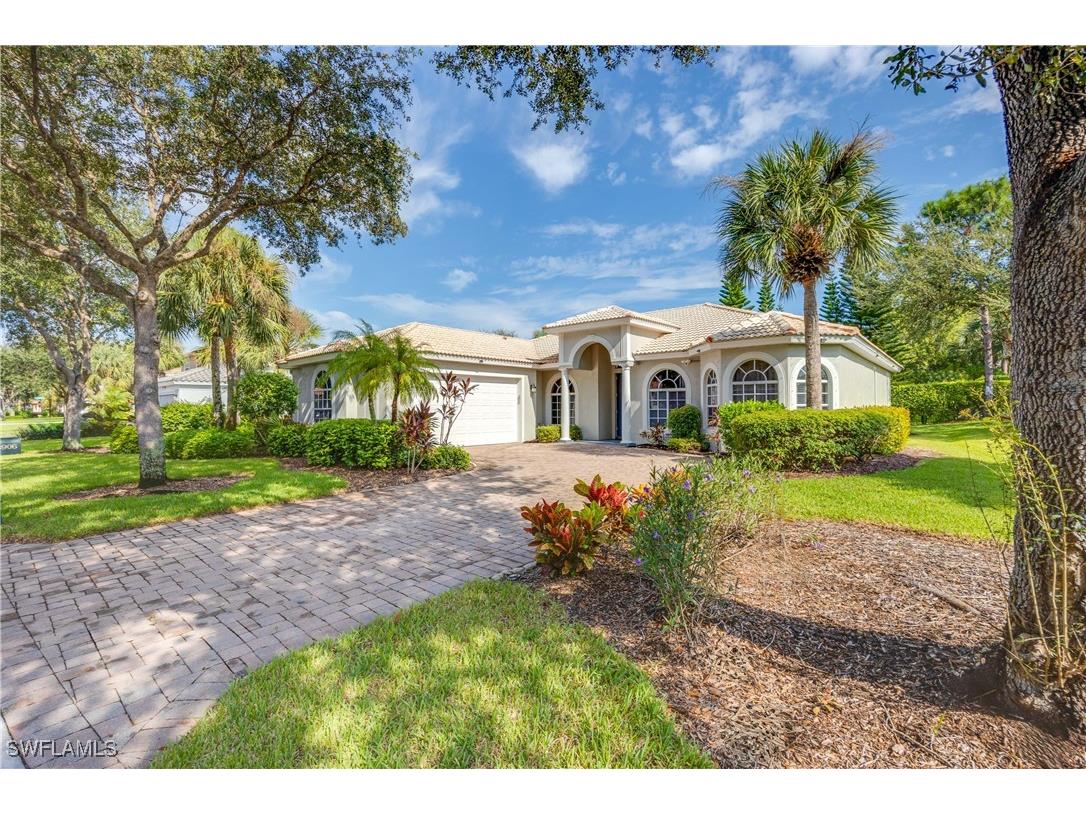 3906 Recreation Lane Naples FL 34116 224075974 image1