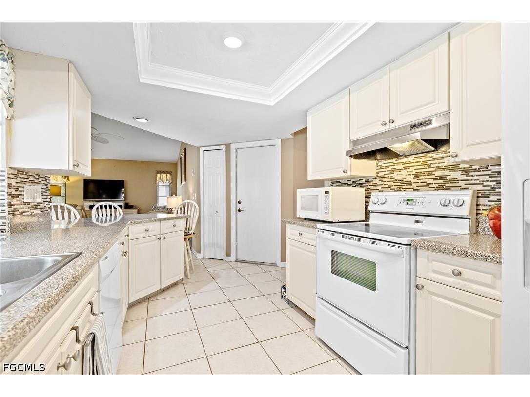 3906 SE 10th Place Cape Coral FL 33904 2026021373 image10