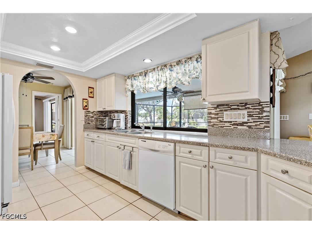3906 SE 10th Place Cape Coral FL 33904 2026021373 image11