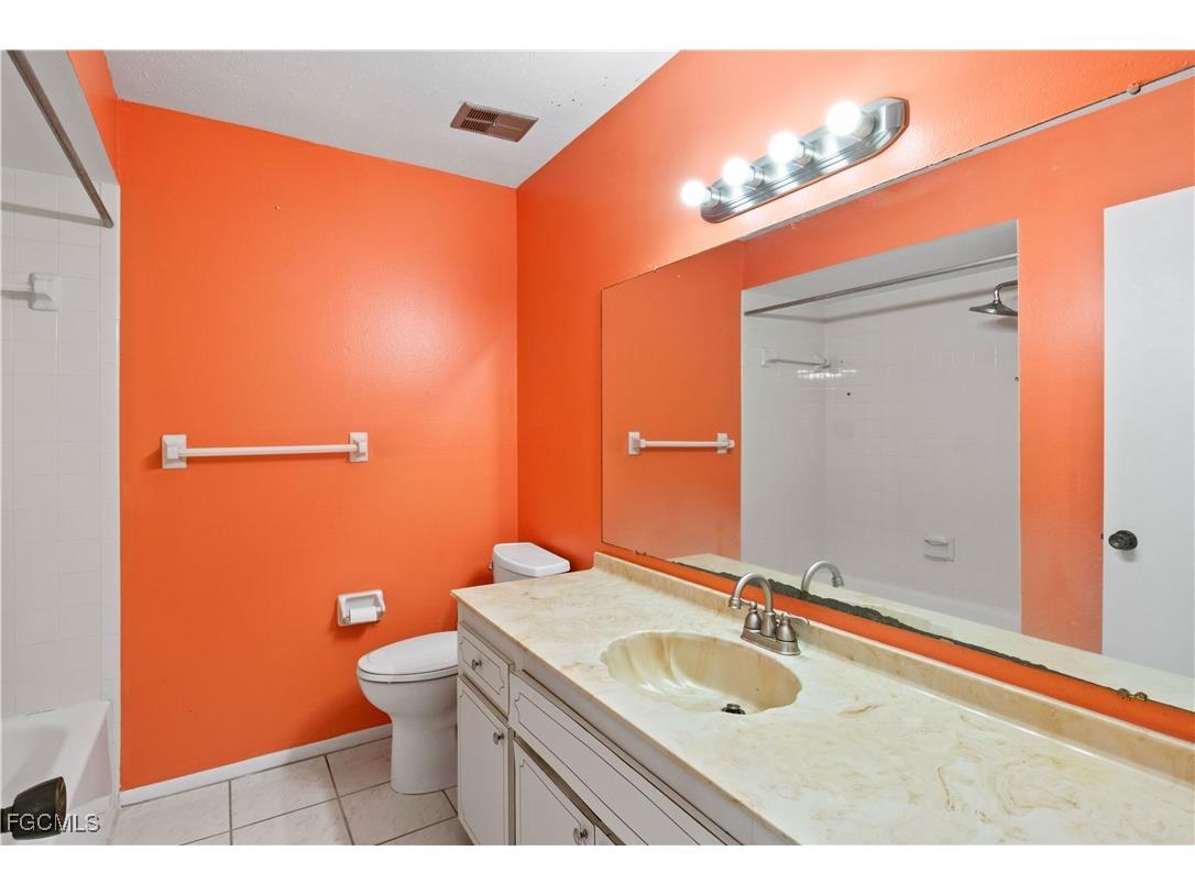 3906 SE 11th Place #601 Cape Coral FL 33904 2025024623 image22