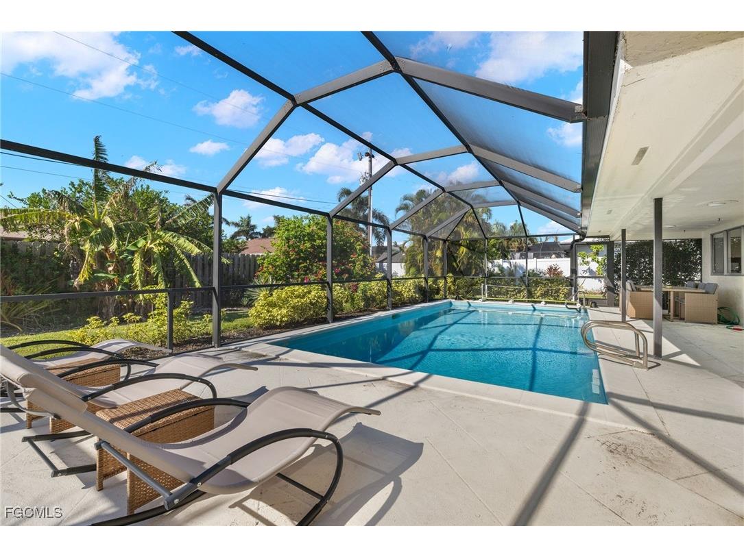 3906 SE 20th Place Cape Coral FL 33904 2025014679 image1