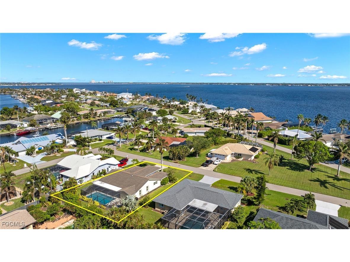 3906 SE 20th Place Cape Coral FL 33904 2025014679 image3