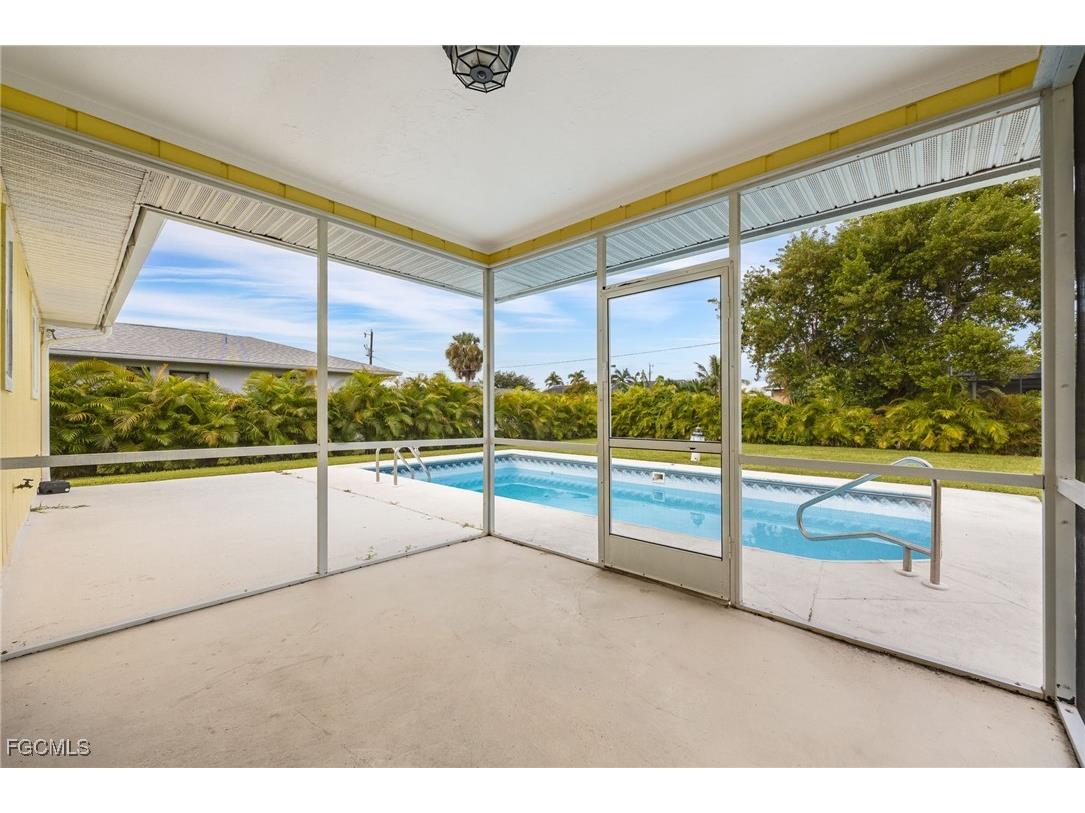 3906 SW 1st Avenue Cape Coral FL 33914 2025011911 image24