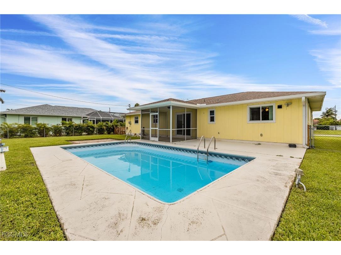 3906 SW 1st Avenue Cape Coral FL 33914 2025011911 image25