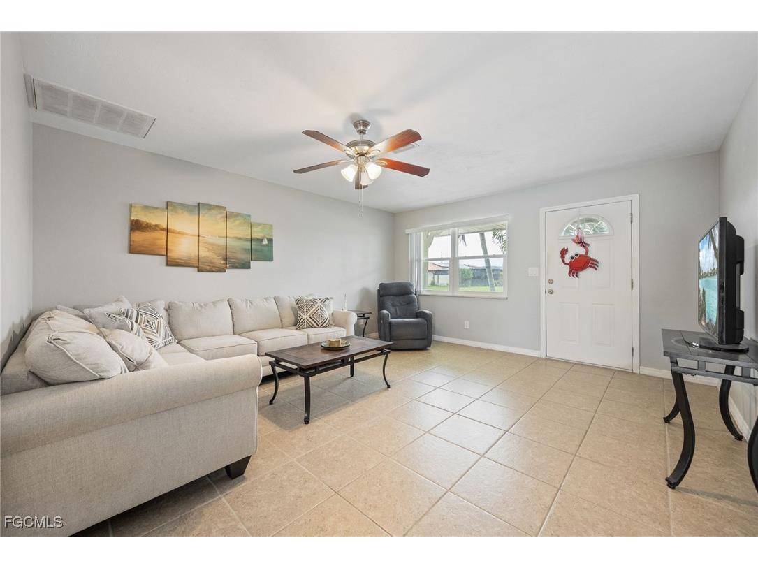3906 SW 1st Avenue Cape Coral FL 33914 2025011911 image8