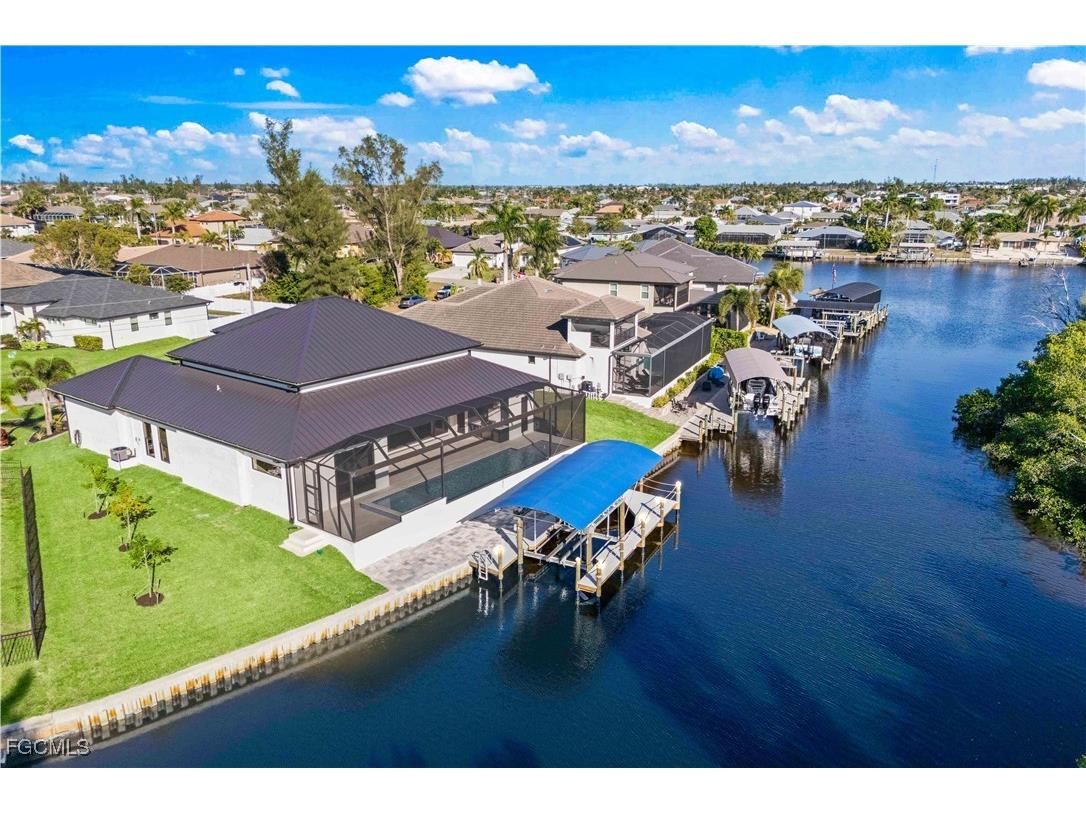 3906 SW 6th Terrace Cape Coral FL 33991 2025023229 image4