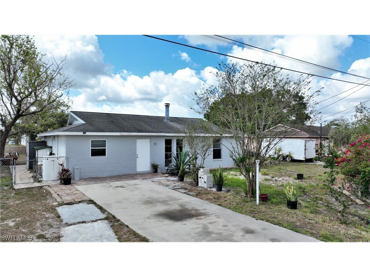 3907 16th Street SW Lehigh Acres FL 33976 223023607 image1