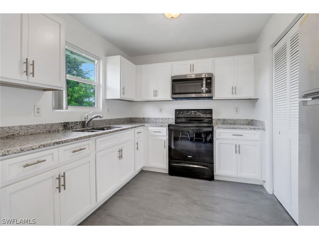 3907 34th Street SW Lehigh Acres FL 33976 224059303 image1