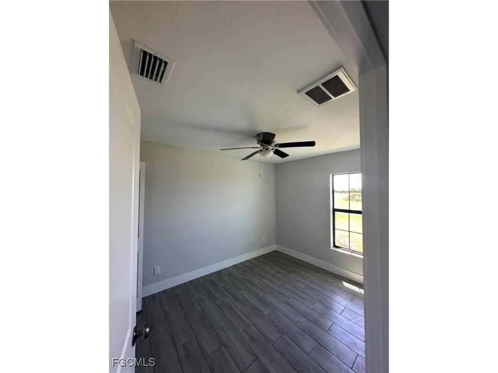 3907 NW 40th Street Cape Coral FL 33993 2025010869 image5