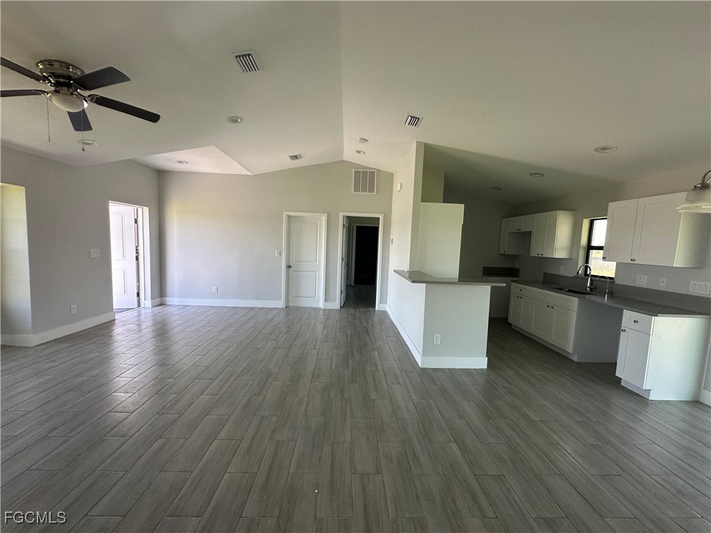 3907 NW 40th Street Cape Coral FL 33993 2025010869 image8