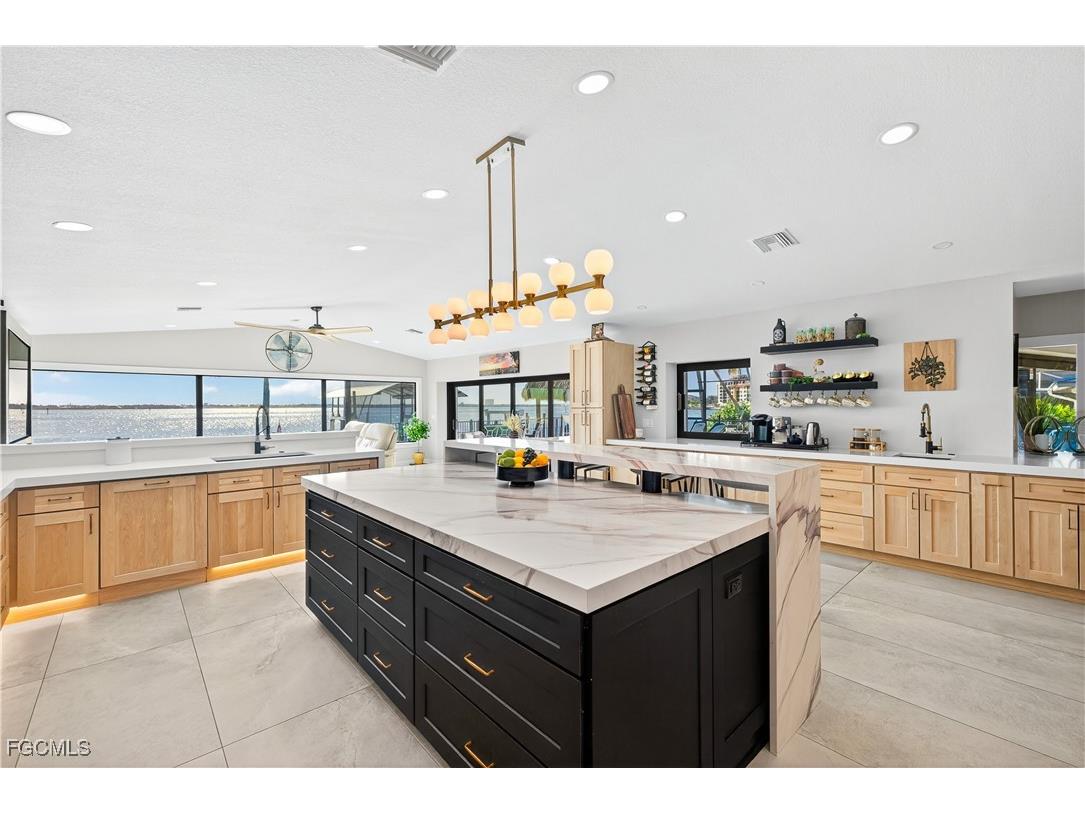 3907 SE 21st Place Cape Coral FL 33904 2025021789 image16