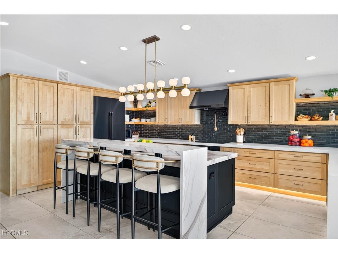 3907 SE 21st Place Cape Coral FL 33904 2025021789 image17