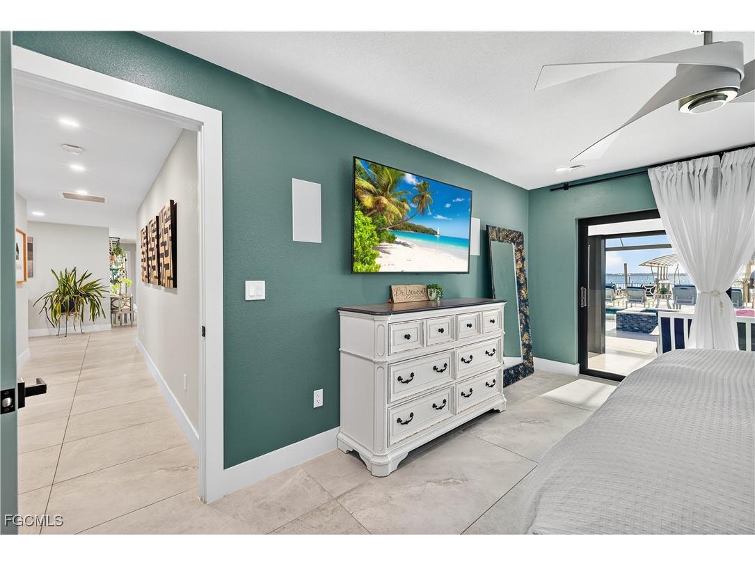 3907 SE 21st Place Cape Coral FL 33904 2025021789 image20