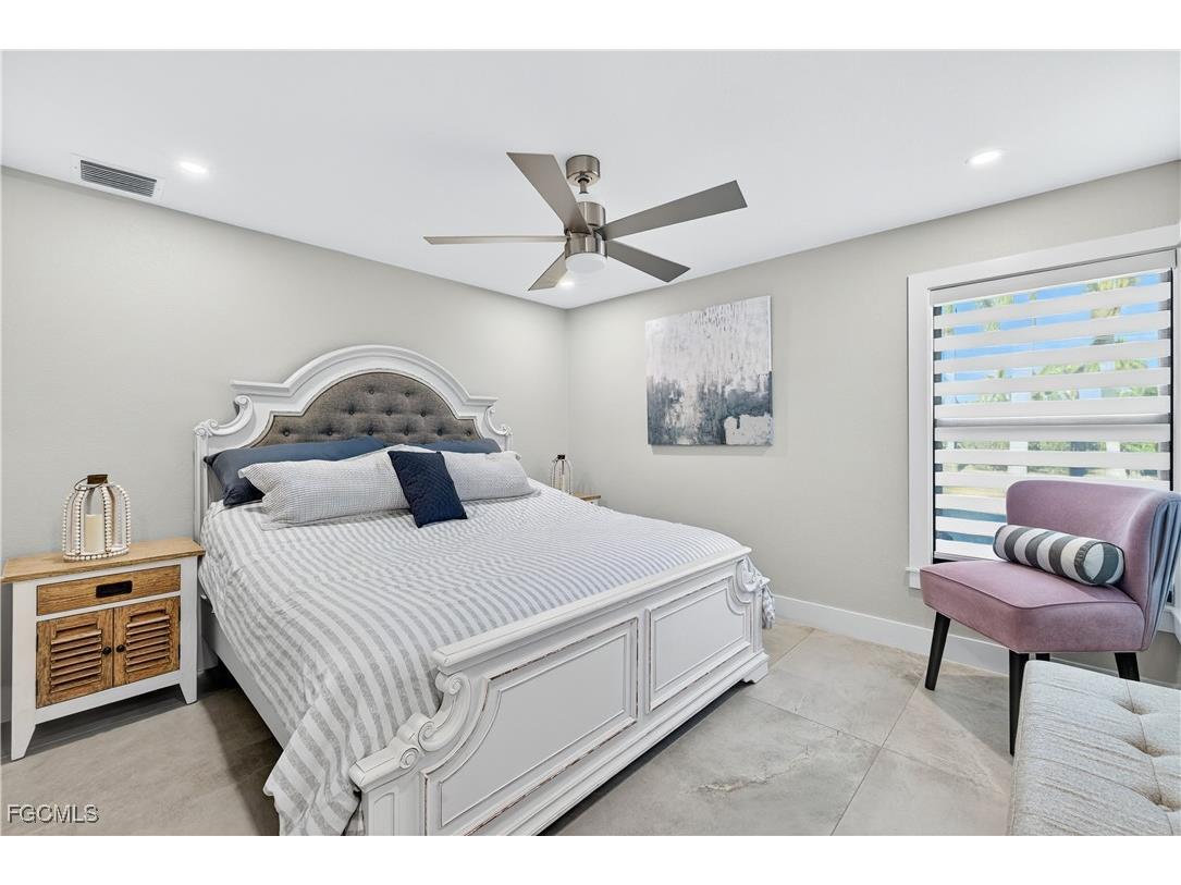 3907 SE 21st Place Cape Coral FL 33904 2025021789 image23