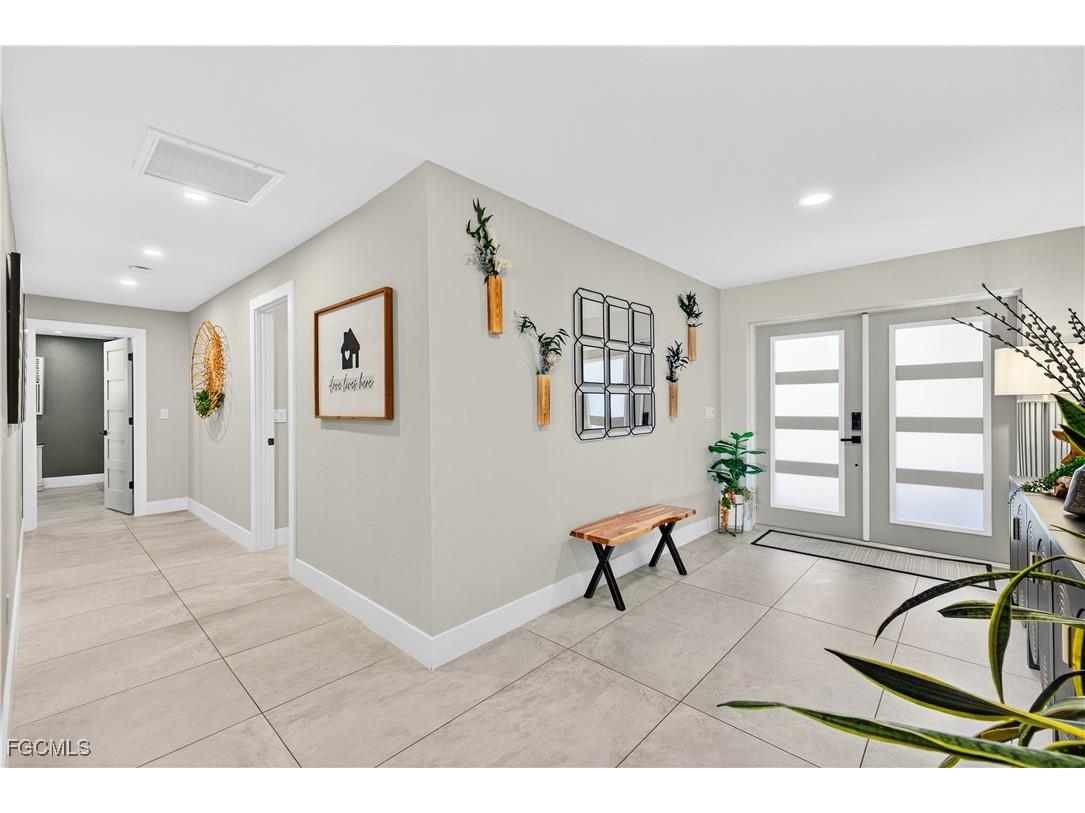 3907 SE 21st Place Cape Coral FL 33904 2025021789 image4