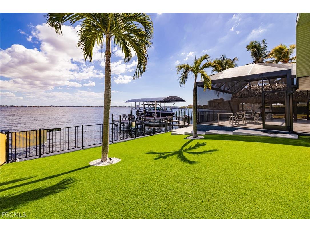 3907 SE 21st Place Cape Coral FL 33904 2026006963 image17