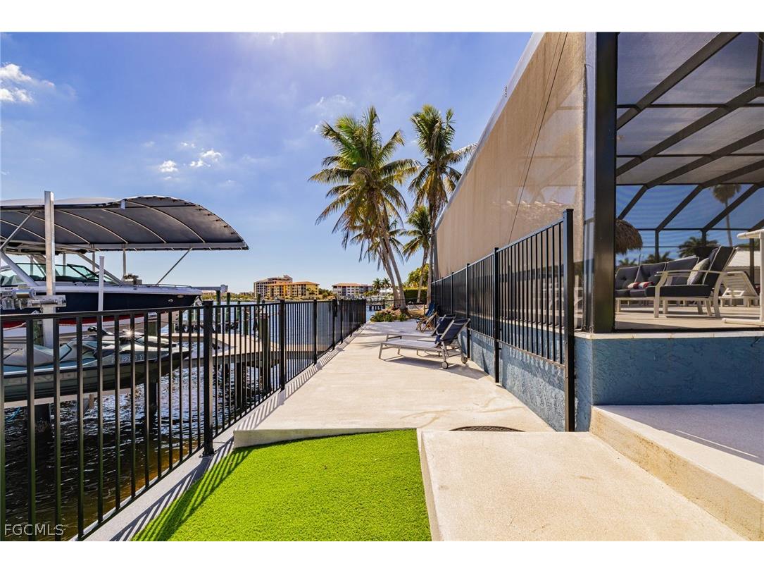 3907 SE 21st Place Cape Coral FL 33904 2026006963 image18
