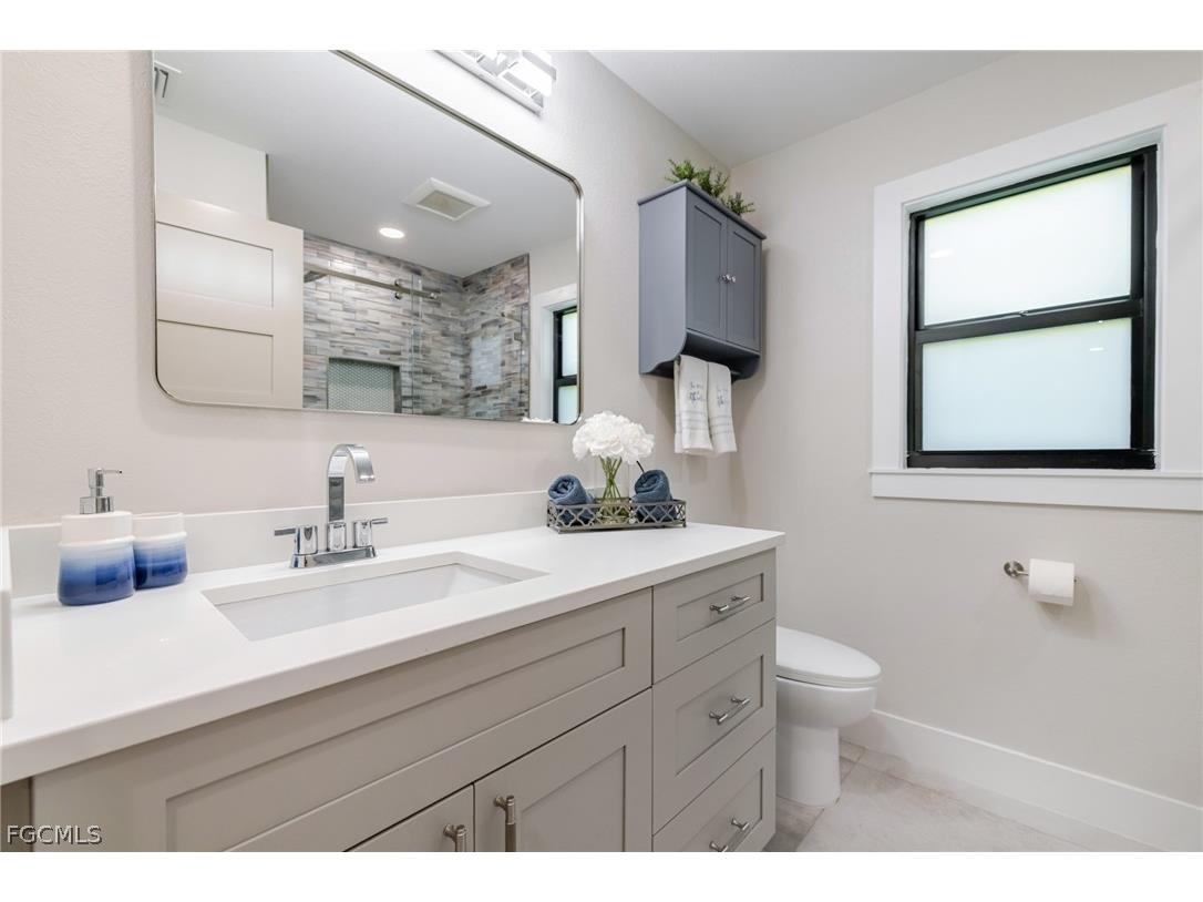 3907 SE 21st Place Cape Coral FL 33904 2026006963 image42