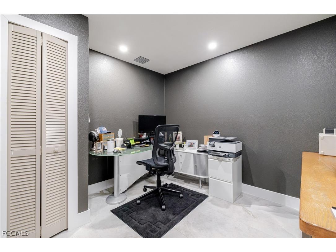 3907 SE 21st Place Cape Coral FL 33904 2026006963 image44