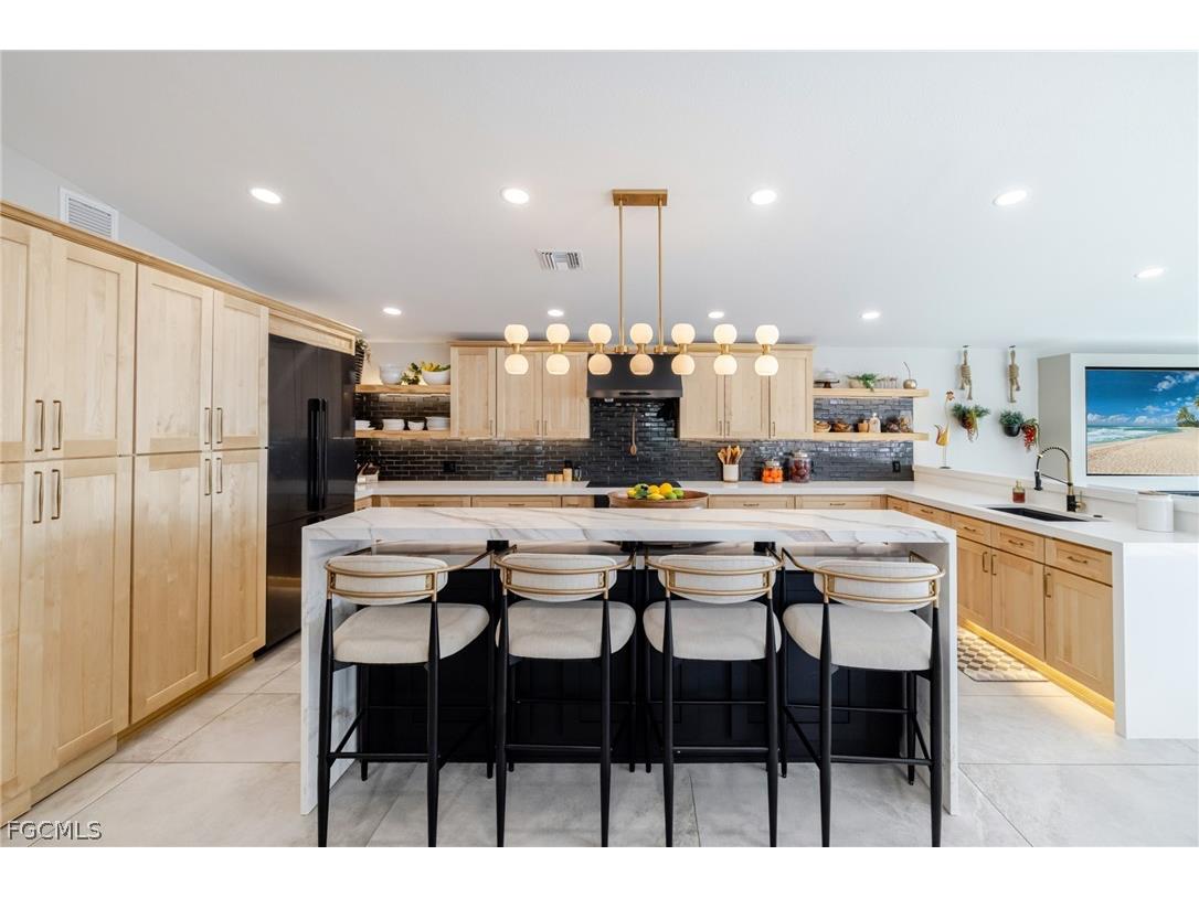 3907 SE 21st Place Cape Coral FL 33904 2026006963 image5