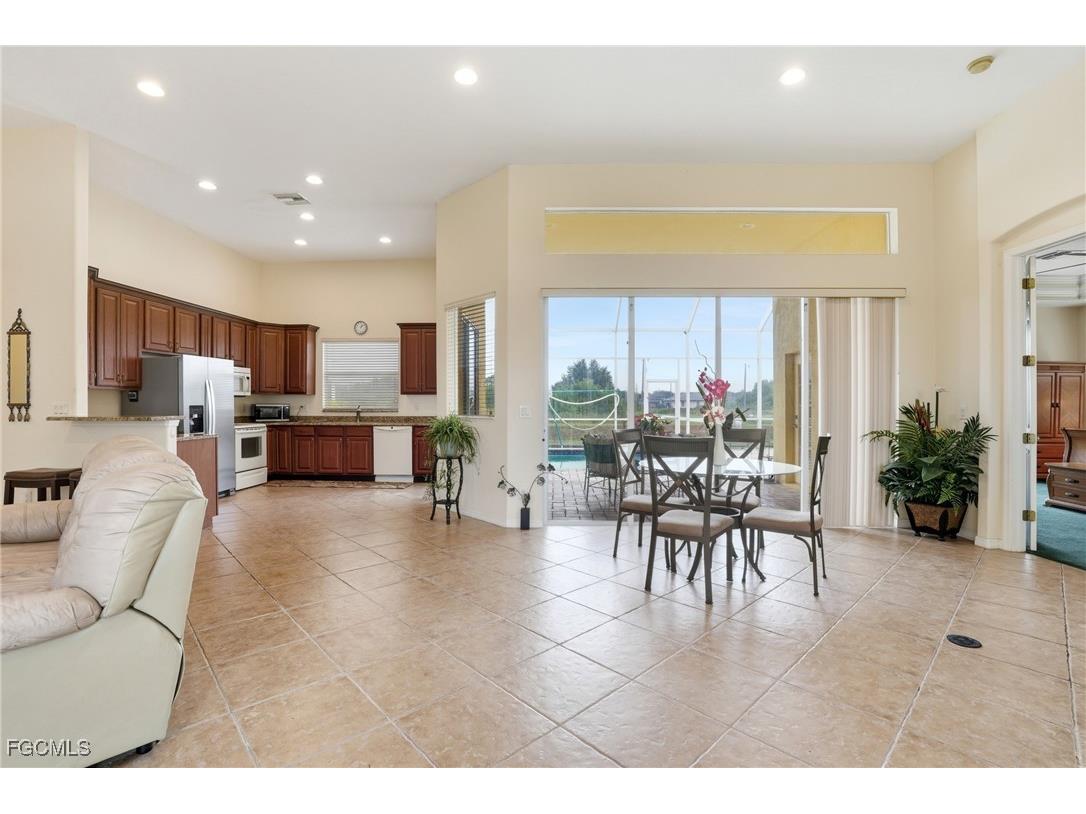 3908 15th Street SW Lehigh Acres FL 33976 2025014838 image4