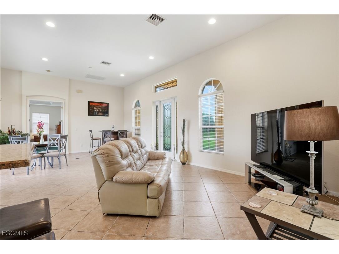 3908 15th Street SW Lehigh Acres FL 33976 2025014838 image5