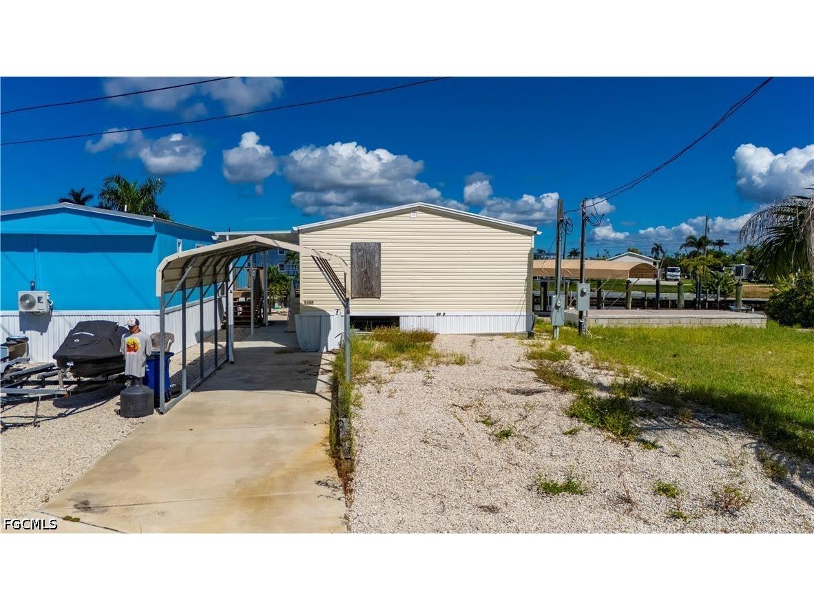 3908 Coconut Drive Saint James City FL 33956 2026018671 image2