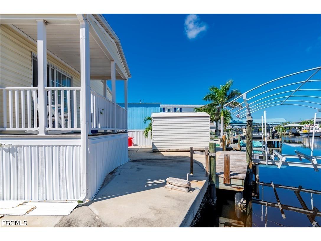 3908 Coconut Drive Saint James City FL 33956 2026018671 image30