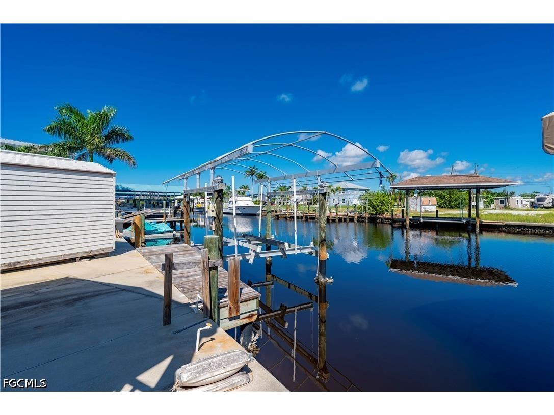 3908 Coconut Drive Saint James City FL 33956 2026018671 image31