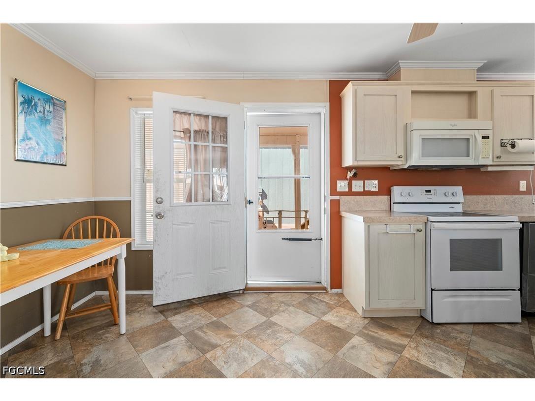 3908 Coconut Drive Saint James City FL 33956 2026018671 image7
