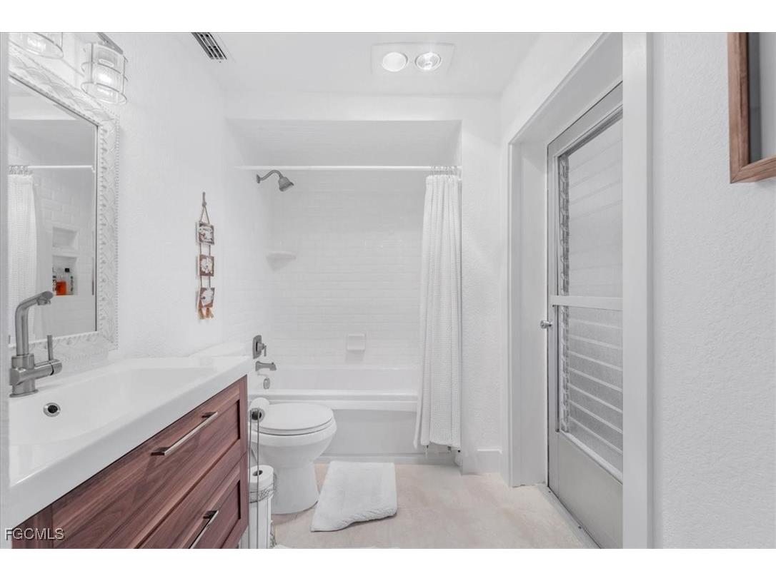 3908 SE 16th Place Cape Coral FL 33904 2025017782 image27