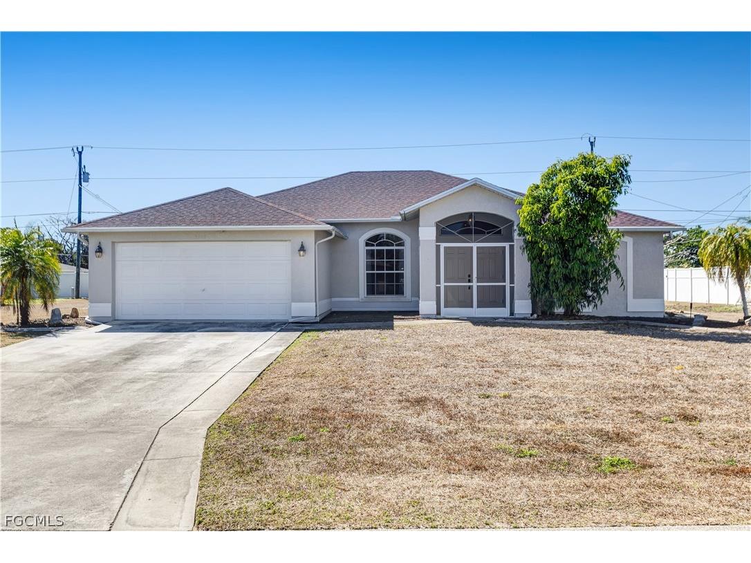 3908 SE 2nd Avenue Cape Coral FL 33904 2025024702 image1