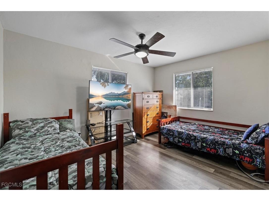 3909 3rd Street SW Lehigh Acres FL 33976 2025024177 image4