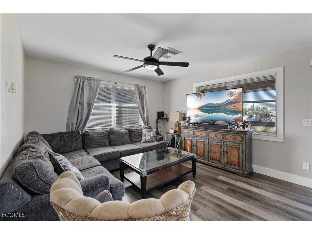 3909 3rd Street SW Lehigh Acres FL 33976 2025024177 image6