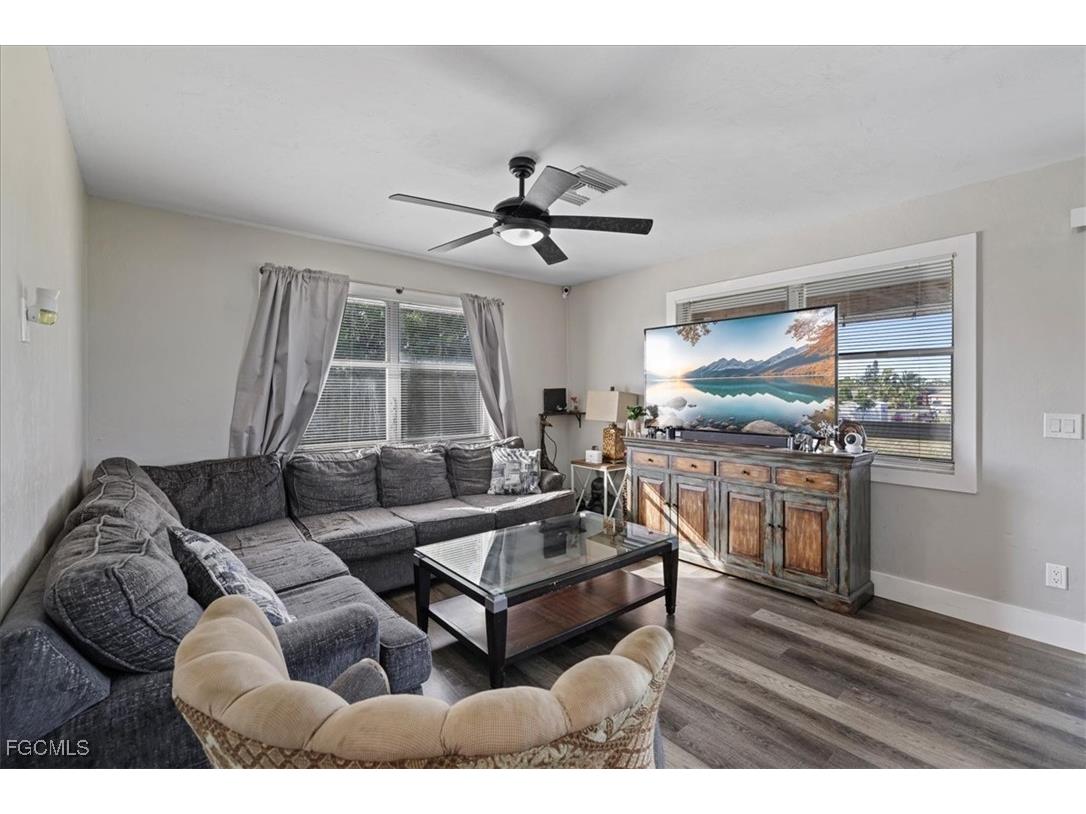 3909 3rd Street SW Lehigh Acres FL 33976 2025024177 image7