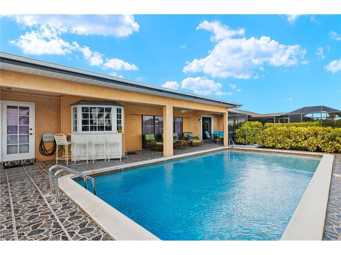 3909 SE 1st Avenue Cape Coral FL 33904 2025022569 image17