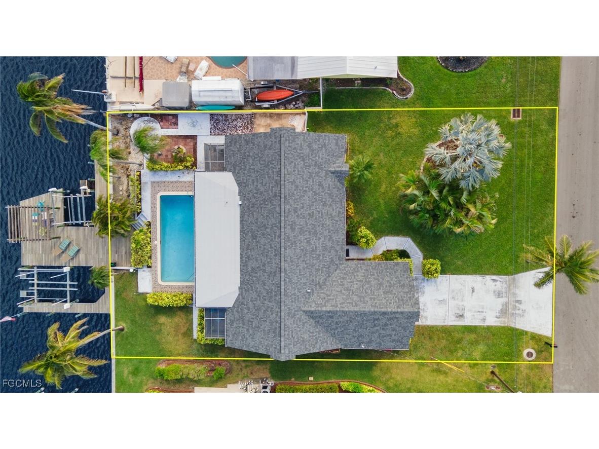 3909 SE 1st Avenue Cape Coral FL 33904 2025022569 image24