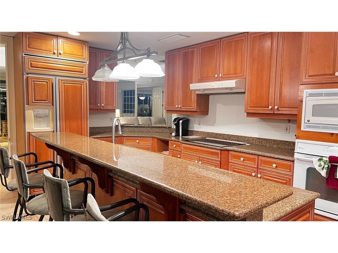 391 4th Street S #401 Naples FL 34102 226011593 image11